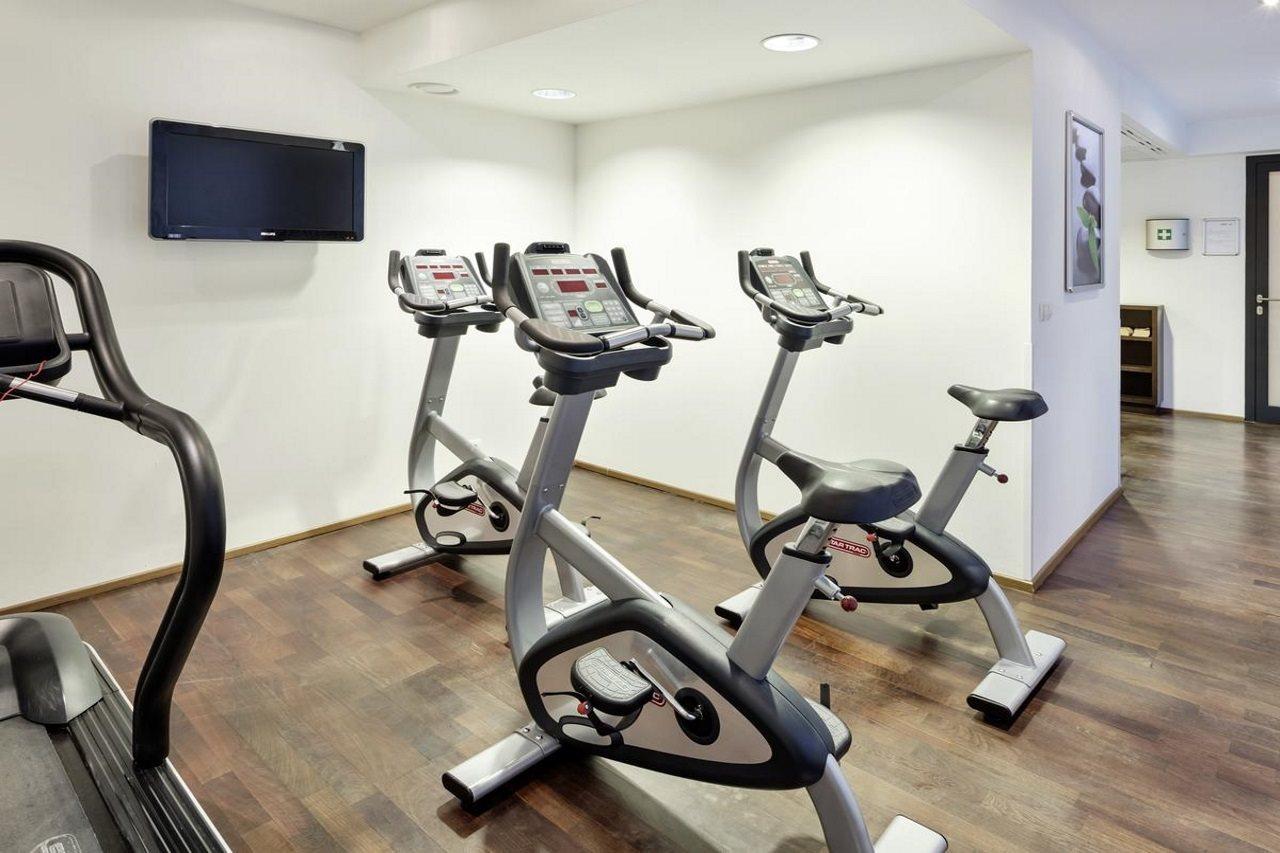 Ac Hotel By Marriott Bratislava Old Town Luaran gambar