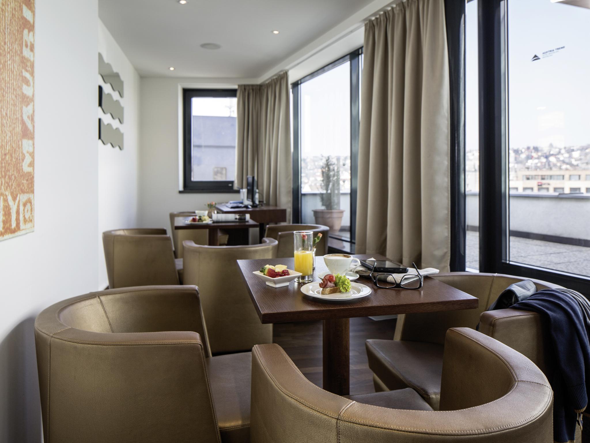 Ac Hotel By Marriott Bratislava Old Town Luaran gambar