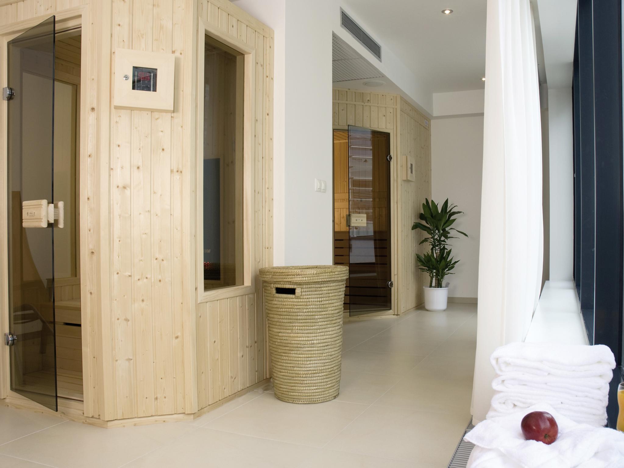 Ac Hotel By Marriott Bratislava Old Town Luaran gambar