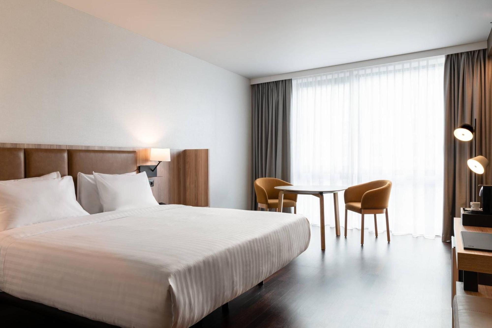 Ac Hotel By Marriott Bratislava Old Town Luaran gambar