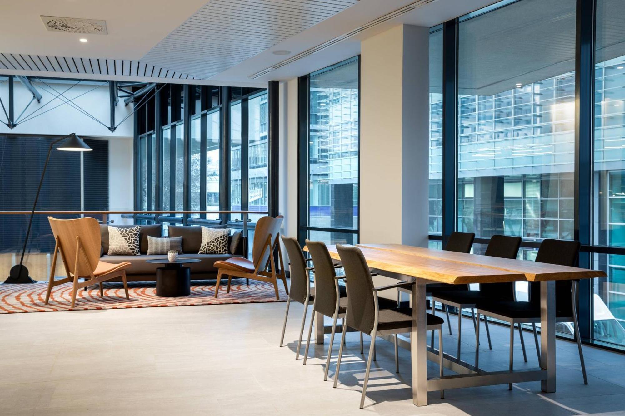 Ac Hotel By Marriott Bratislava Old Town Luaran gambar