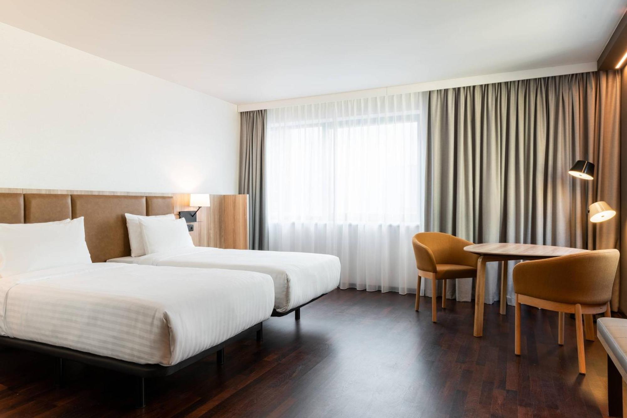 Ac Hotel By Marriott Bratislava Old Town Luaran gambar