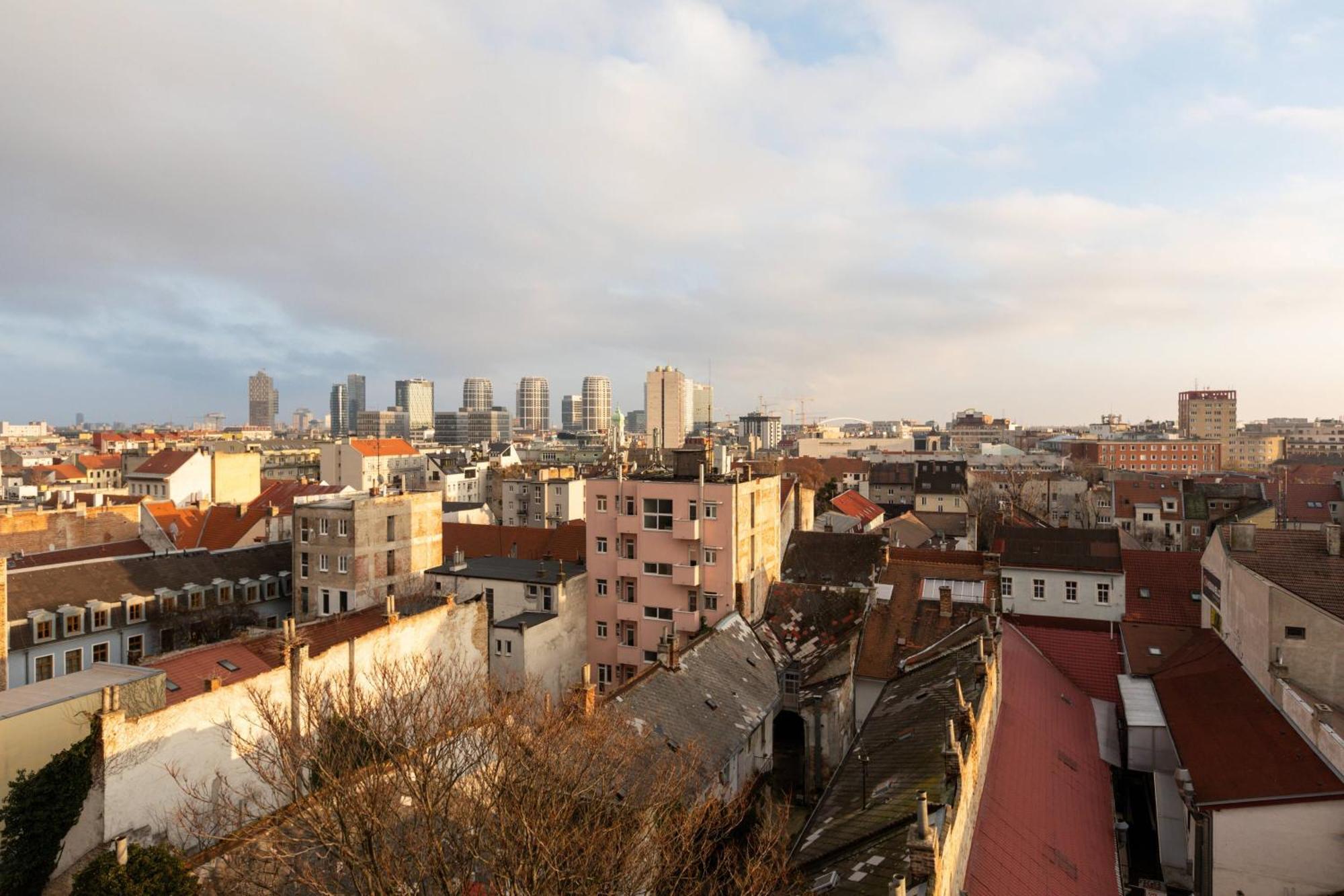 Ac Hotel By Marriott Bratislava Old Town Luaran gambar