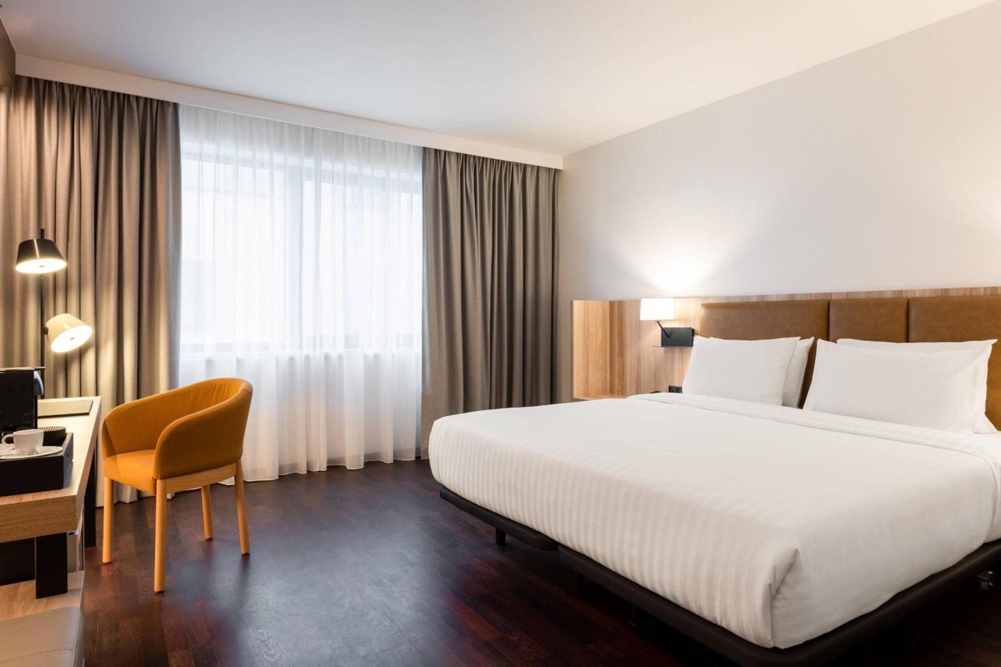 Ac Hotel By Marriott Bratislava Old Town Luaran gambar